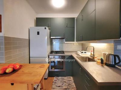 Eladó családi ház Siófok