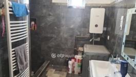 Eladó családi ház Érd