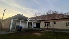 Eladó családi ház Újhartyán
