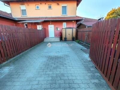 Eladó lakás Maglód