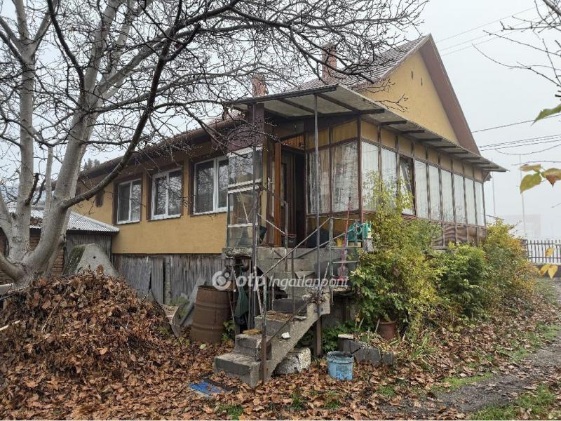 Eladó családi ház Székesfehérvár