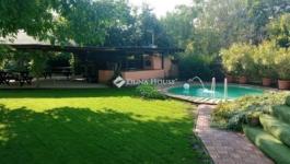 Eladó családi ház Monor