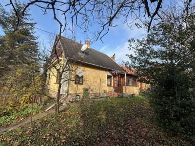 Eladó családi ház Szár