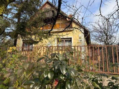 Eladó családi ház Szár