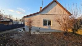 Eladó családi ház Szentes