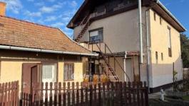 Eladó családi ház Békés