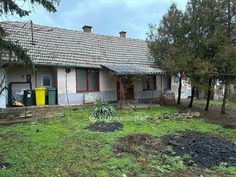 Eladó családi ház Gyula