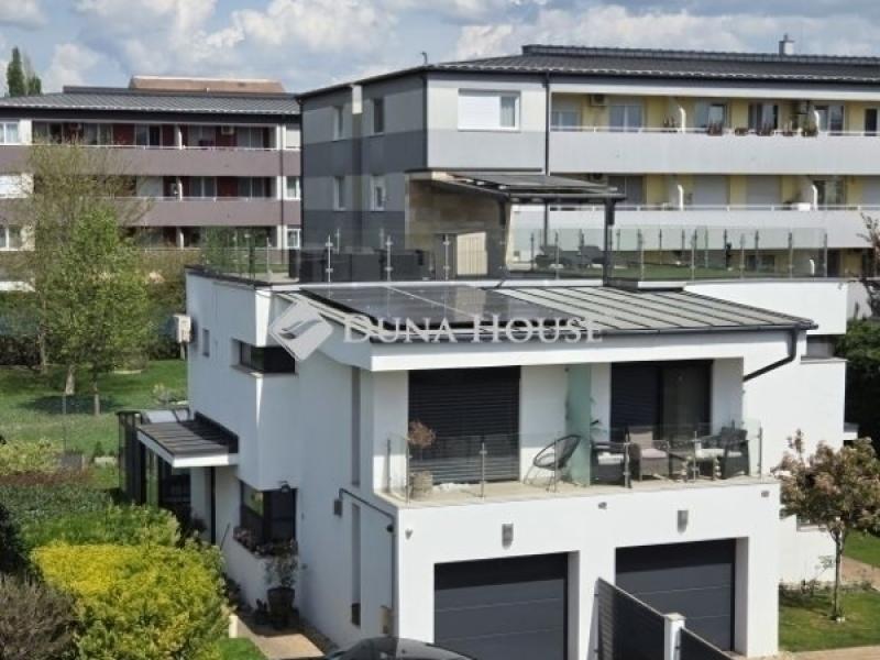 Eladó ikerház Budapest