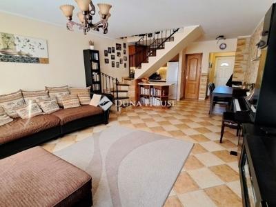 Eladó lakás Maglód