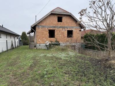 Eladó családi ház Sóskút