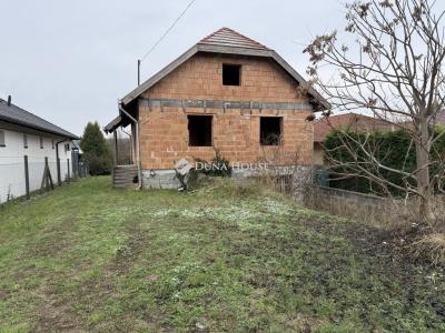 Eladó családi ház Sóskút