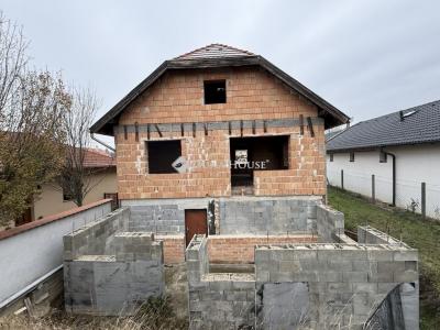 Eladó családi ház Sóskút