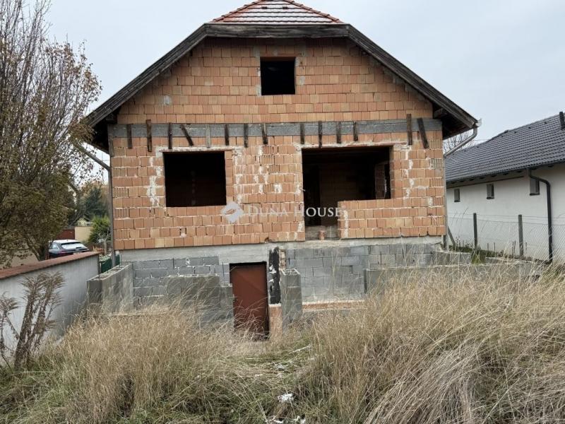 Eladó családi ház Sóskút