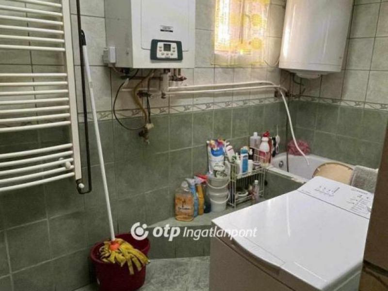 Eladó családi ház Albertirsa