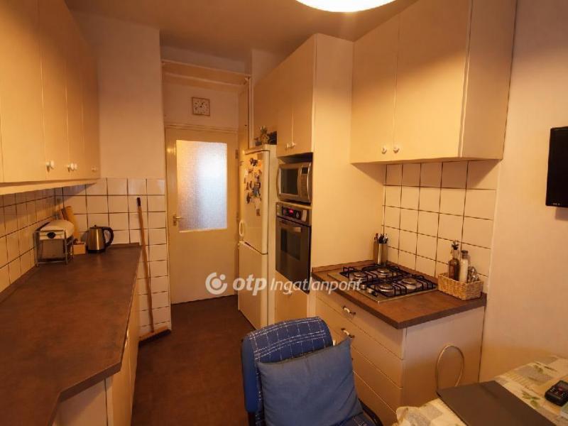 Eladó lakás Cegléd