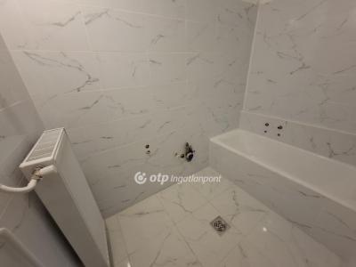 Eladó lakás Lajosmizse