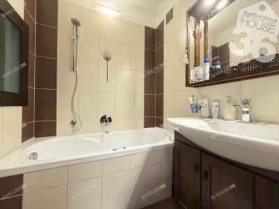 Eladó lakás Kecskemét