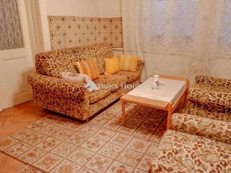 Eladó családi ház Szeged