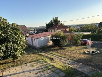 Eladó családi ház Pécs