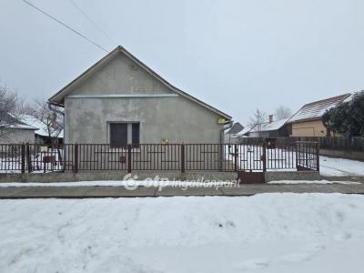 Eladó családi ház Nádudvar