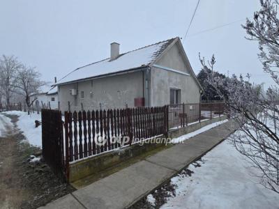 Eladó családi ház Nádudvar