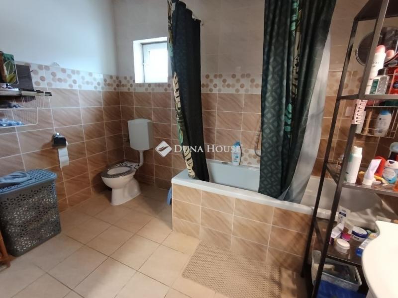 Eladó családi ház Tápióbicske