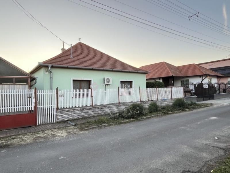 Eladó családi ház Kistarcsa