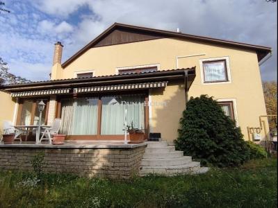 Eladó családi ház Budapest