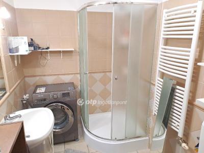 Eladó lakás Albertirsa