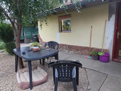 Eladó családi ház Mezőhegyes