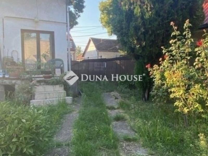 Eladó családi ház Budapest