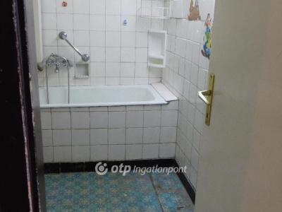 Eladó lakás Pécs
