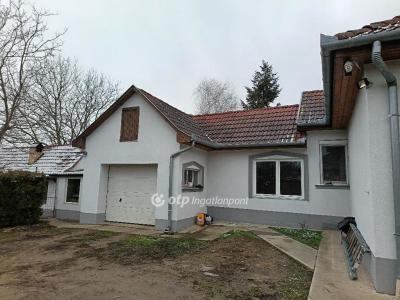 Eladó családi ház Sáránd