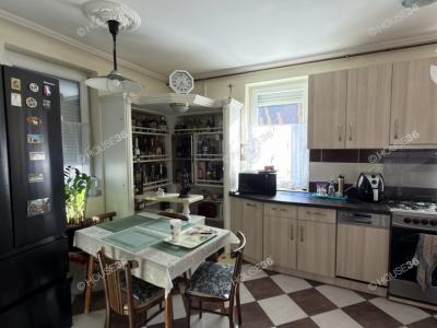 Eladó családi ház Kecskemét