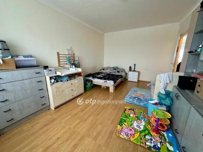 Eladó lakás Debrecen
