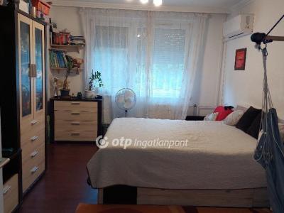 Eladó lakás Debrecen