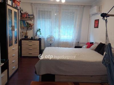 Eladó lakás Debrecen