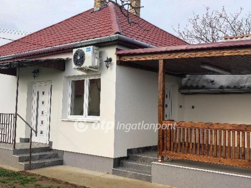 Eladó családi ház Nyírbogdány