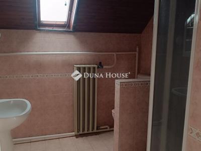 Eladó családi ház Szentmártonkáta