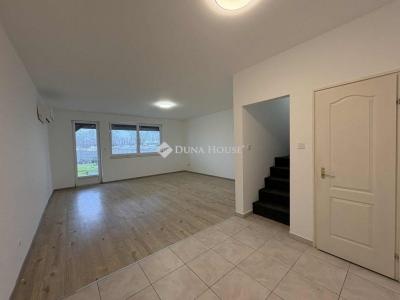 Eladó családi ház Újlengyel