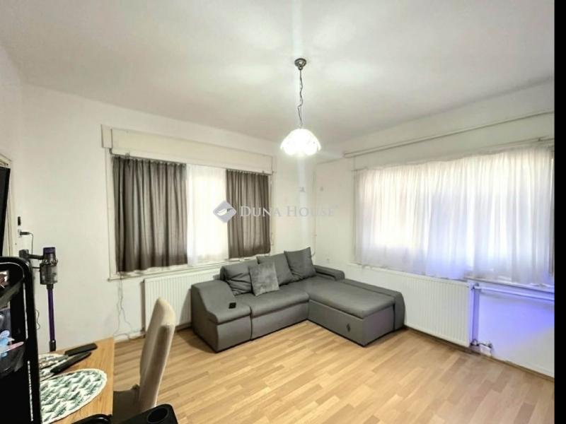 Eladó családi ház Monor