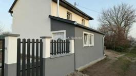 Eladó családi ház Monor