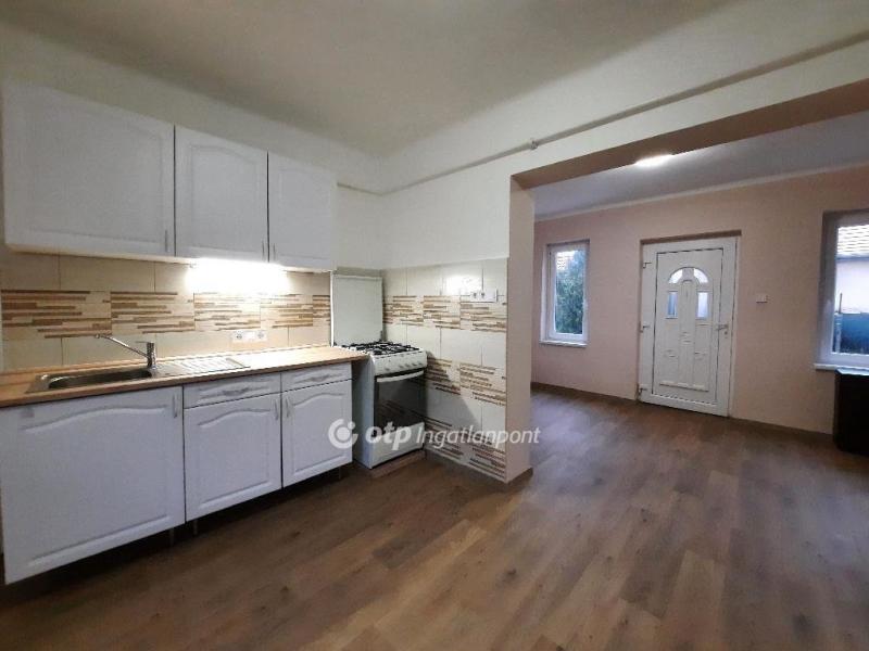 Eladó családi ház Siófok