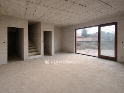 Eladó ikerház Gárdony