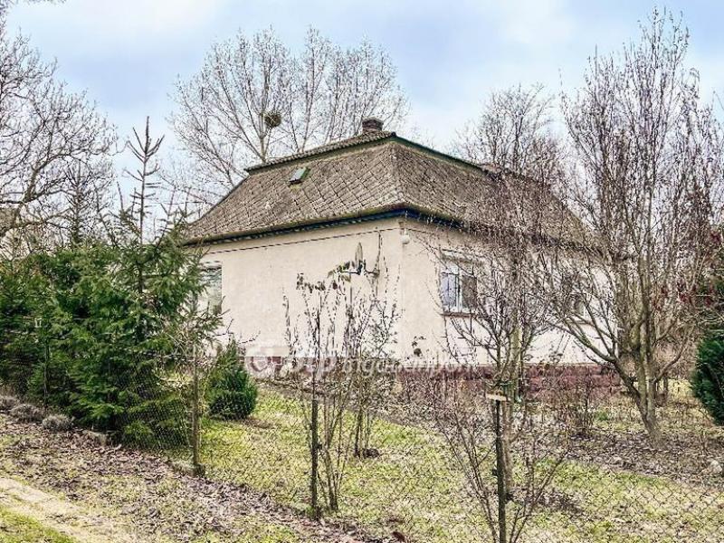 Eladó családi ház Bakonypéterd