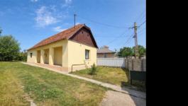 Eladó családi ház Derecske