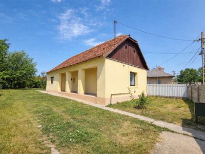 Eladó családi ház Derecske