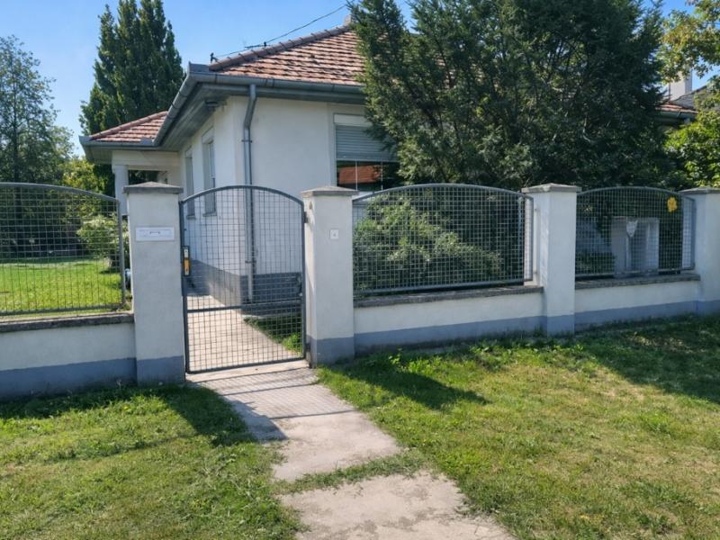 Eladó családi ház Derecske