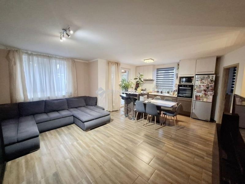 Eladó ikerház Fót