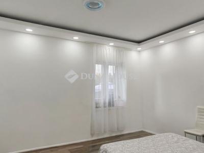 Eladó családi ház Üllő